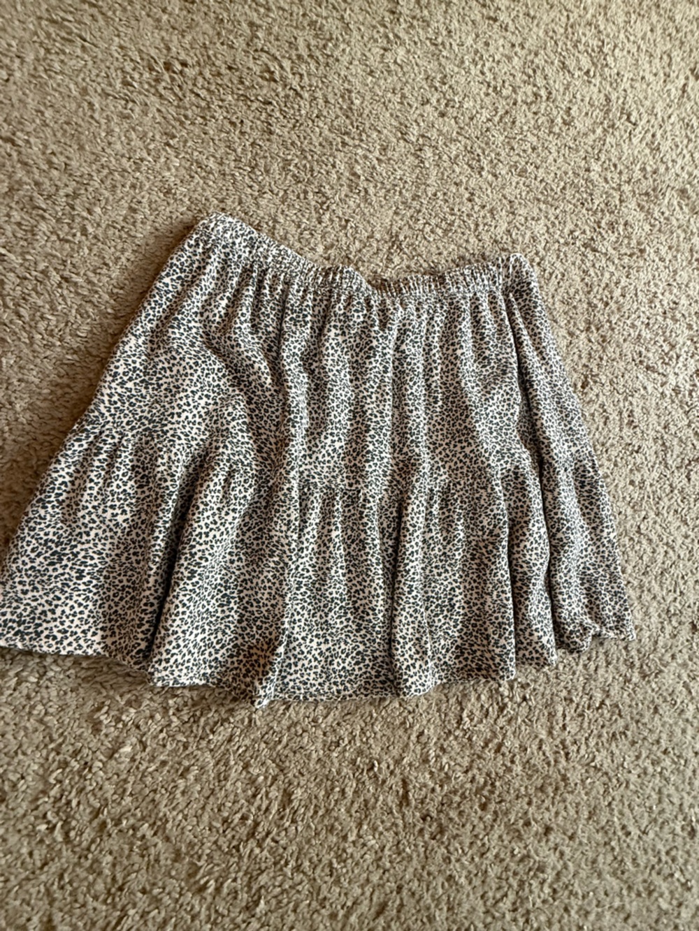 American Eagle Outfitters Cream and Black Leopard Mini Skirt